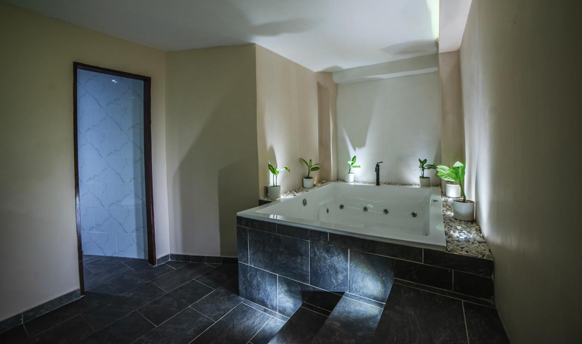 Hotel Bali At Poblado Μεντεγίν Εξωτερικό φωτογραφία