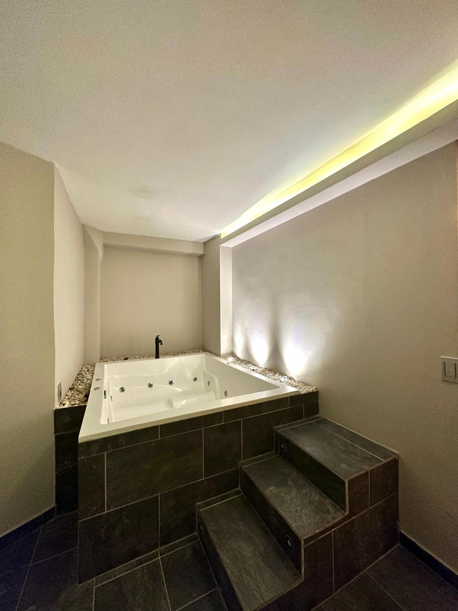 Hotel Bali At Poblado Μεντεγίν Εξωτερικό φωτογραφία